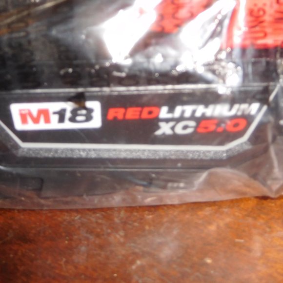 Milwaukee  Battery - Picture 4 of 4